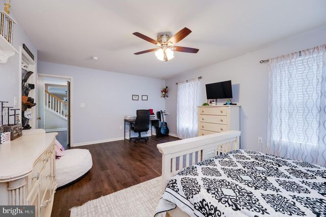 425 SENSEN RD, Wernersville, PA 19565