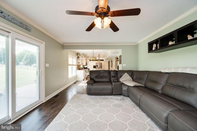 425 SENSEN RD, Wernersville, PA 19565