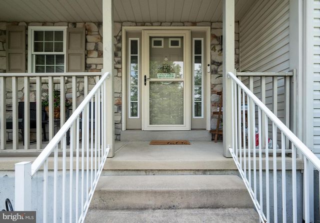 425 SENSEN RD, Wernersville, PA 19565