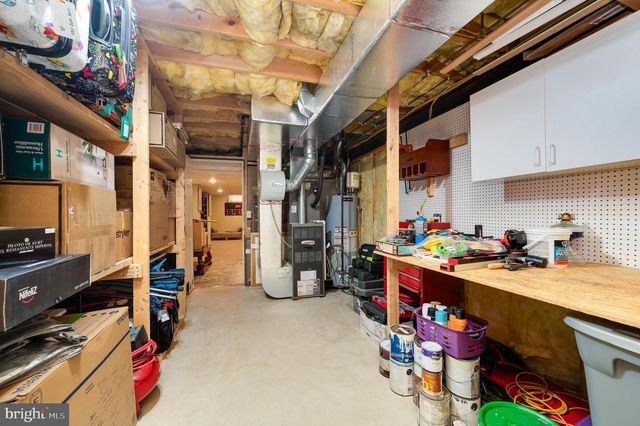 425 SENSEN RD, Wernersville, PA 19565
