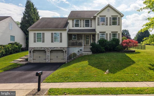 425 SENSEN RD, Wernersville, PA 19565
