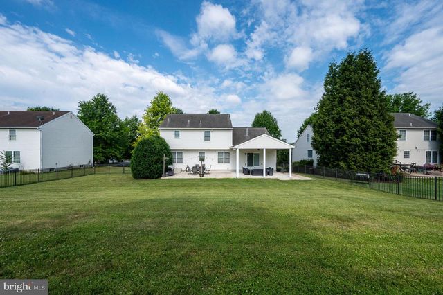 425 SENSEN RD, Wernersville, PA 19565