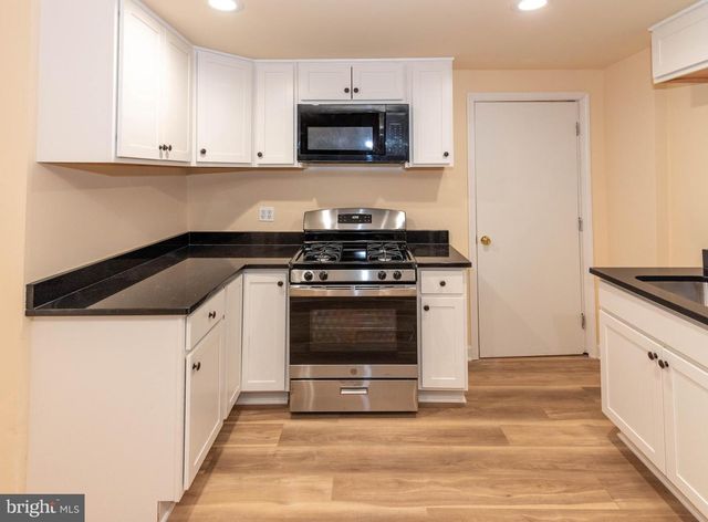 2000 HOLLINS FERRY RD, Baltimore, MD 21230