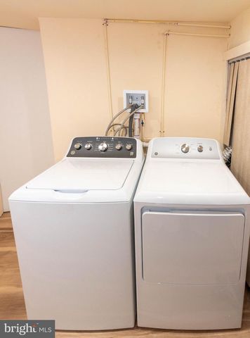 2000 HOLLINS FERRY RD, Baltimore, MD 21230