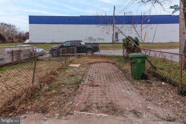 2000 HOLLINS FERRY RD, Baltimore, MD 21230