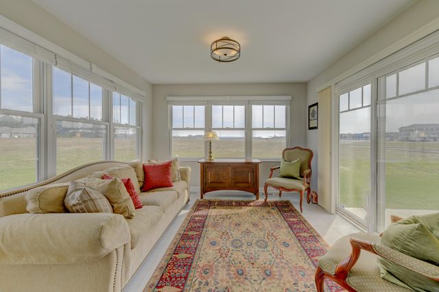 8595 Larkspur Terrace, St. John, IN 46373