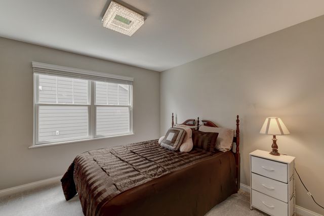 8595 Larkspur Terrace, St. John, IN 46373