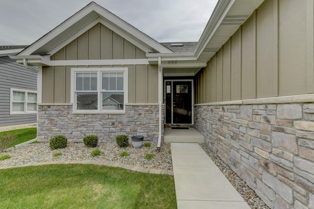 8595 Larkspur Terrace, St. John, IN 46373