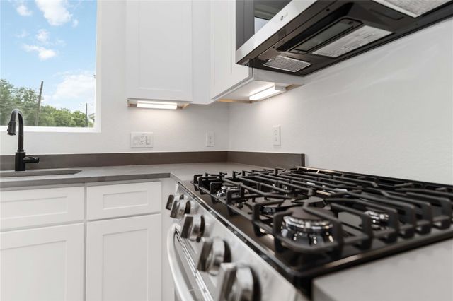 8103 Calhoun Road, Houston, TX 77033