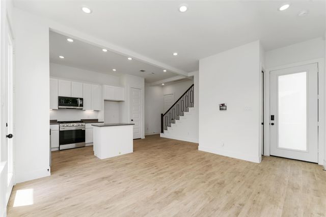 8103 Calhoun Road, Houston, TX 77033