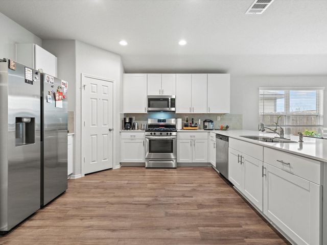 18615 Scarlet Meadow Lane, Tomball, TX 77377