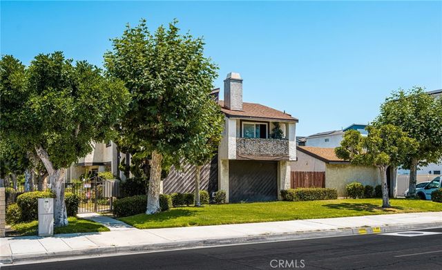 7381 Katella Avenue, Stanton, CA 90680