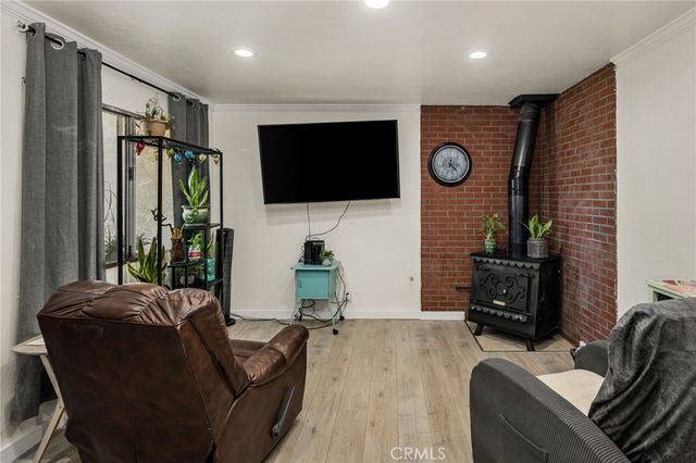 7381 Katella Avenue, Stanton, CA 90680