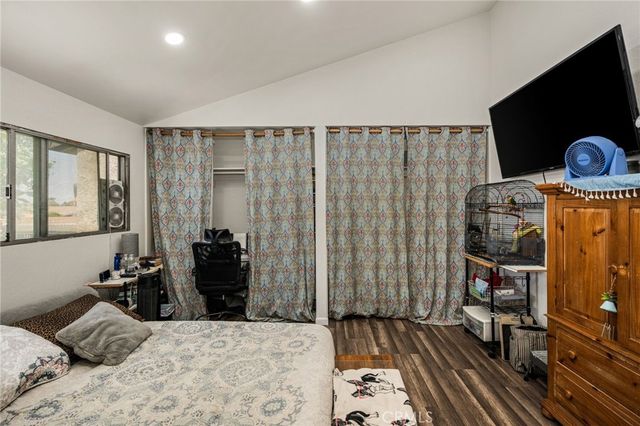 7381 Katella Avenue, Stanton, CA 90680