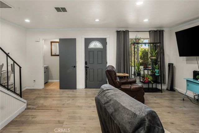 7381 Katella Avenue, Stanton, CA 90680
