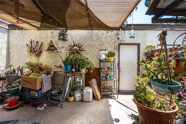 7381 Katella Avenue, Stanton, CA 90680