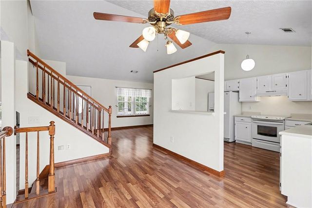 2752 Inverloch Circle, Duluth, GA 30096