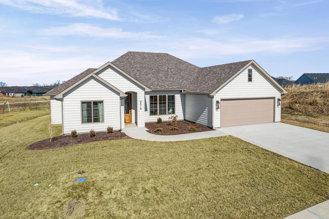 4519 ESTACADA DR, Columbia, MO 65201