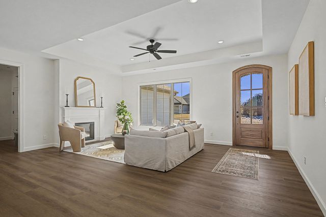 4519 ESTACADA DR, Columbia, MO 65201