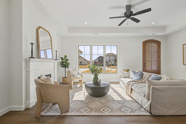 4519 ESTACADA DR, Columbia, MO 65201