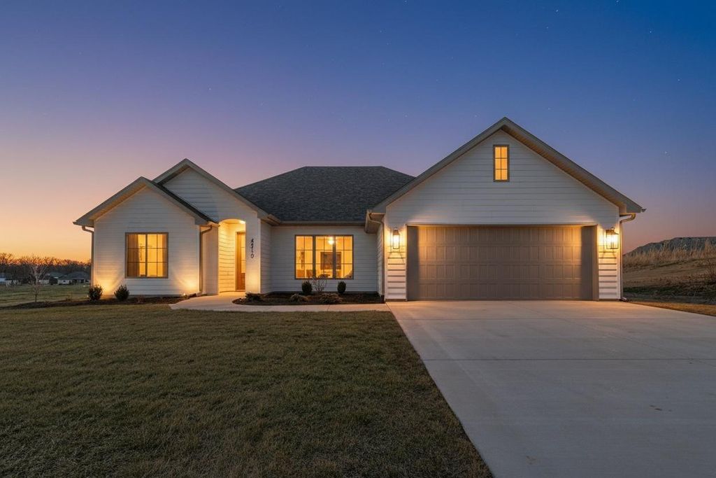 4519 ESTACADA DR, Columbia, MO 65201