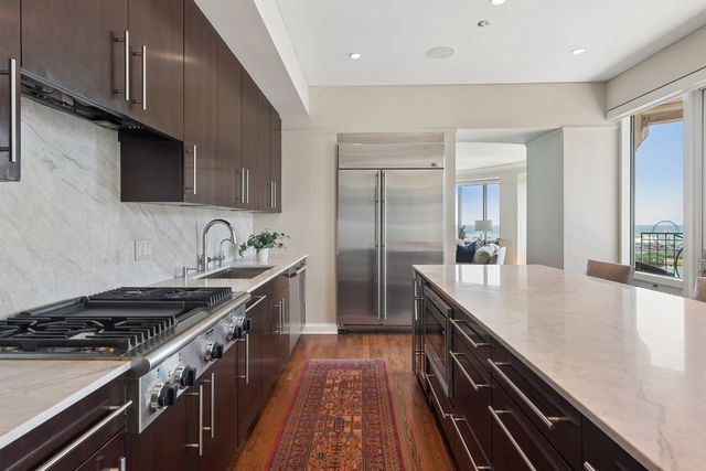 840 N Lake Shore Drive 1801, Chicago, IL 60611