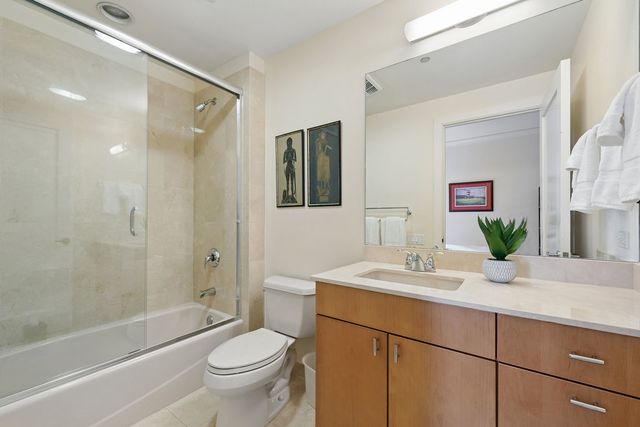 840 N Lake Shore Drive 1801, Chicago, IL 60611