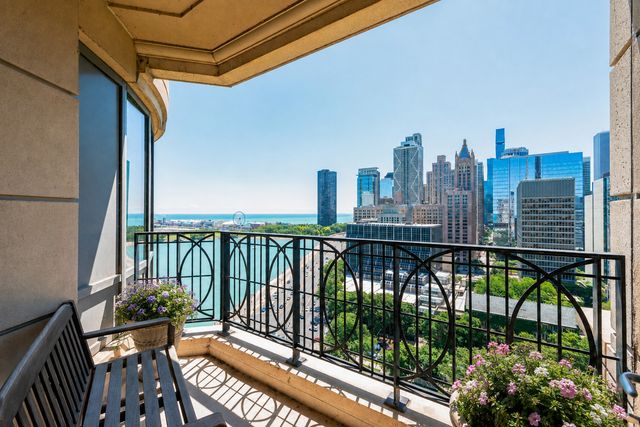 840 N Lake Shore Drive 1801, Chicago, IL 60611
