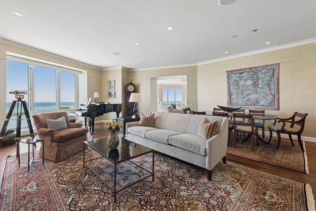 840 N Lake Shore Drive 1801, Chicago, IL 60611