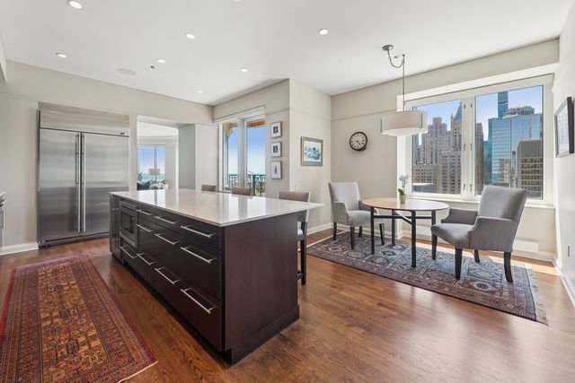 840 N Lake Shore Drive 1801, Chicago, IL 60611