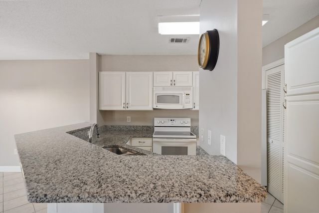 303 Southlake Court, 303, Niceville, FL 32578