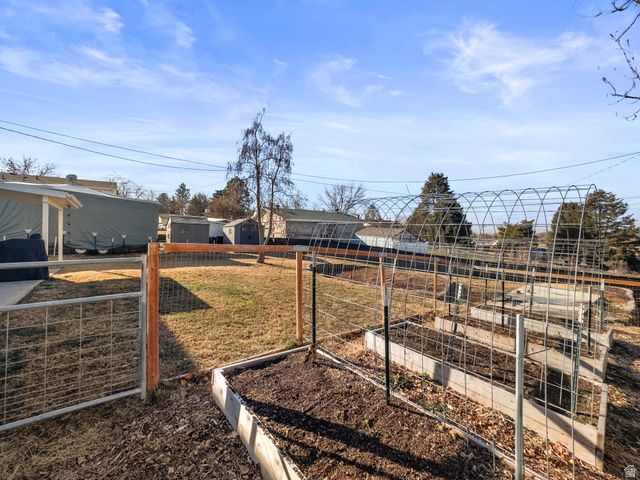 3705 S 2025 W, Roy, UT 84067