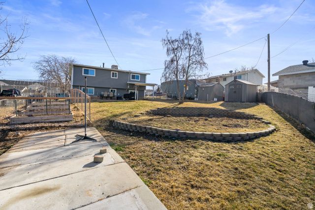 3705 S 2025 W, Roy, UT 84067