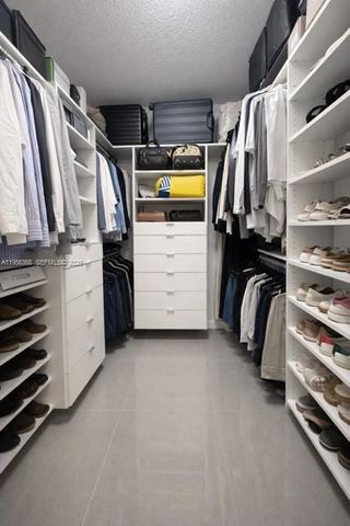 6674 NW 102nd Path 6674, Doral, FL 33178