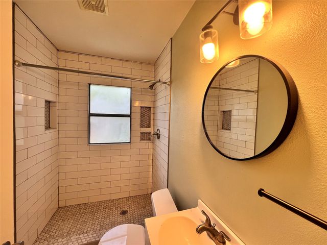 6714 Day Street, Dallas, TX 75227