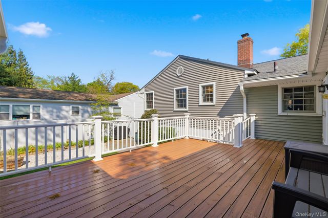 5 Albro Lane, White Plains, NY 10603