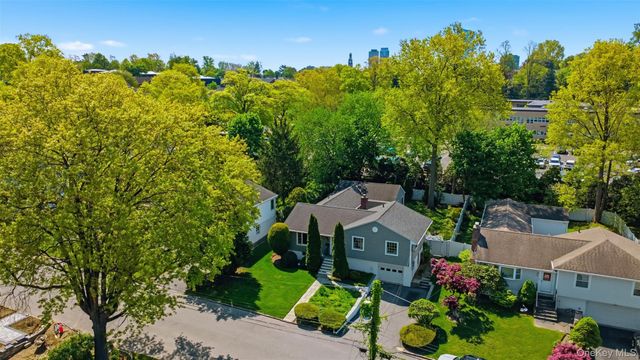 5 Albro Lane, White Plains, NY 10603