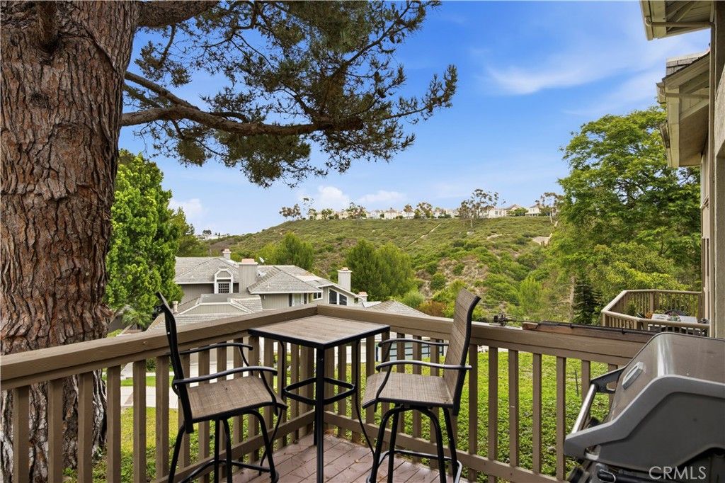 16 Lucerne, Newport Beach, CA 92660 — photo 2