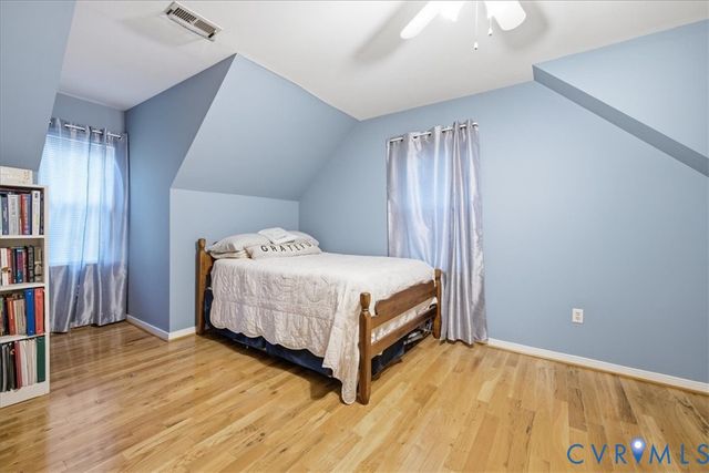 10900 Old Cheshire Ln, Chester, VA 23831