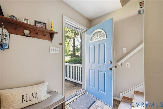 10900 Old Cheshire Ln, Chester, VA 23831