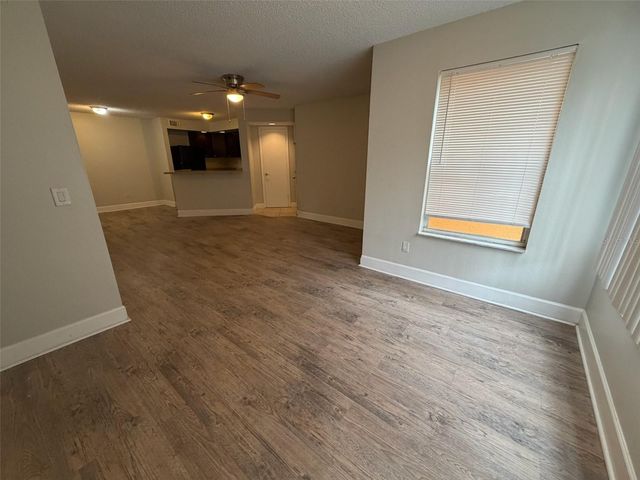 4518 COMMANDER DRIVE 1921, Orlando, FL 32822