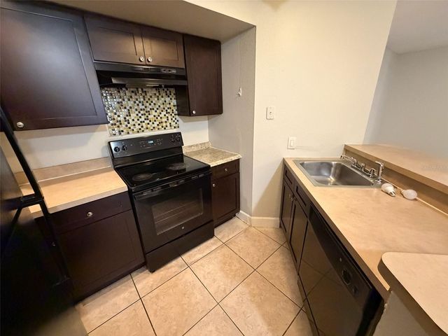 4518 COMMANDER DRIVE 1921, Orlando, FL 32822