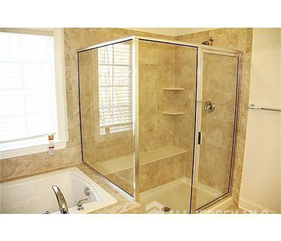 204 Downey Lane, South Brunswick, NJ 08852