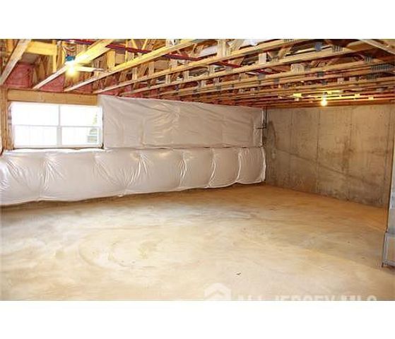 204 Downey Lane, South Brunswick, NJ 08852