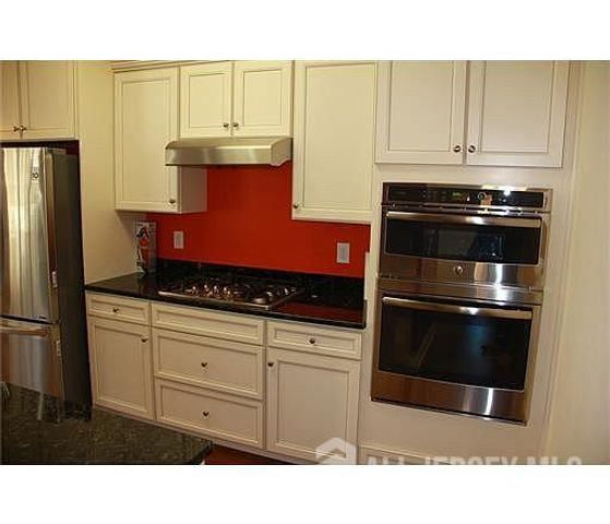 204 Downey Lane, South Brunswick, NJ 08852