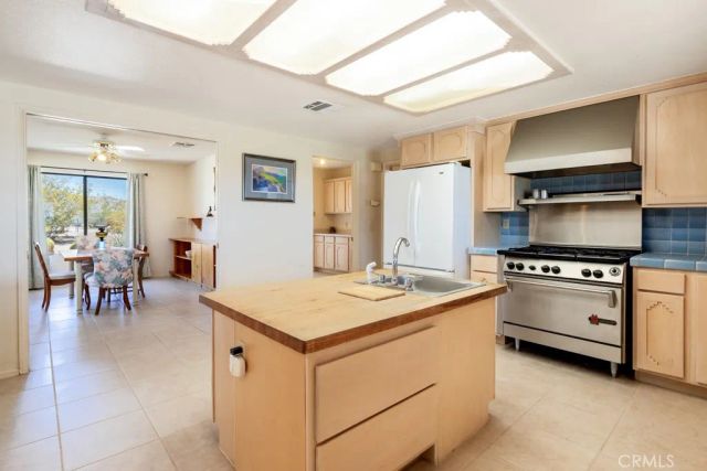 6425 Indian Cove Road, 29 Palms, CA 92277