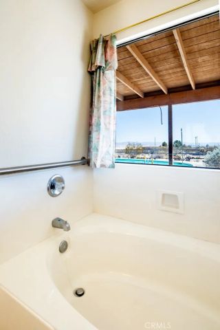 6425 Indian Cove Road, 29 Palms, CA 92277