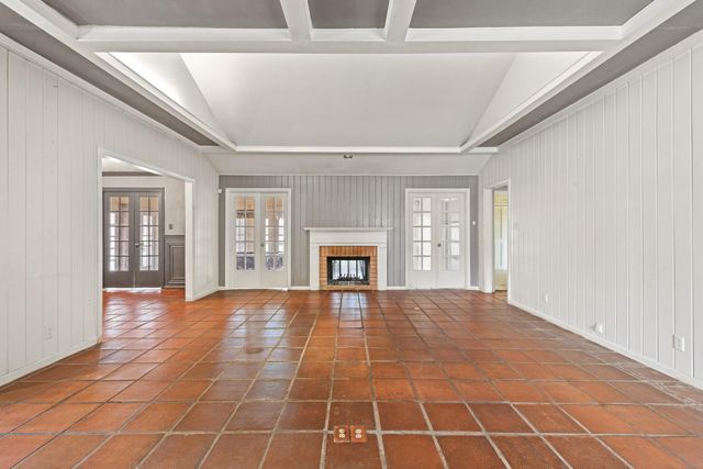 608 E Barton Street, Calvert, TX 77837