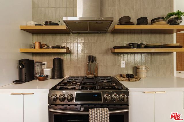 420 N Benton Way, Los Angeles, CA 90026