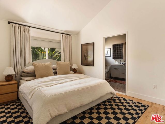 420 N Benton Way, Los Angeles, CA 90026